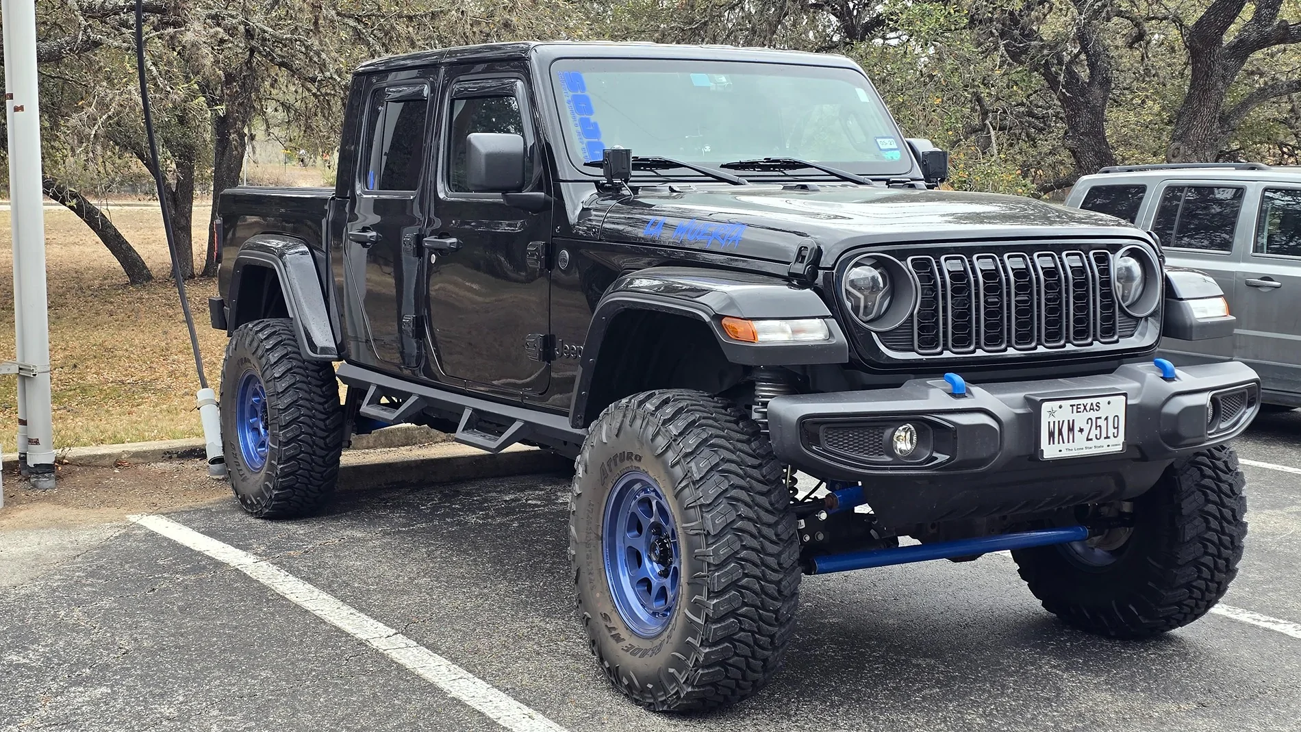 Jeep Gladiator 2025 Jeep Gladiator Nighthawk 6 inch Rough Country Lift 20260306_092423