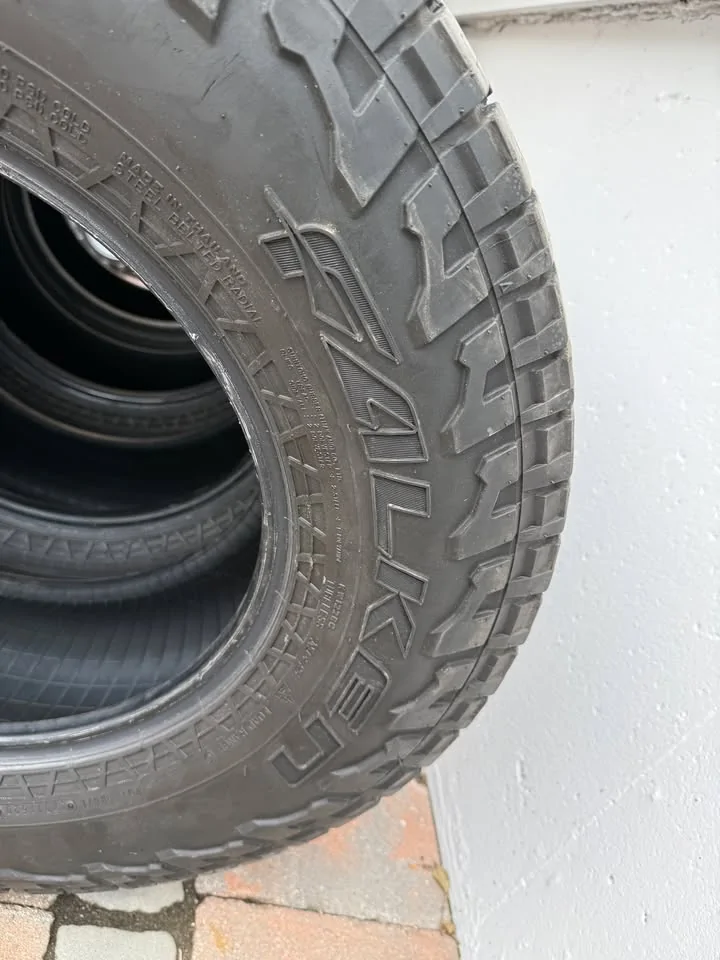 Jeep Gladiator Falken Wildpeak A/T AT3W LT285/70R17 116/1130 639634039_759098860253061_4973822820629294960_n