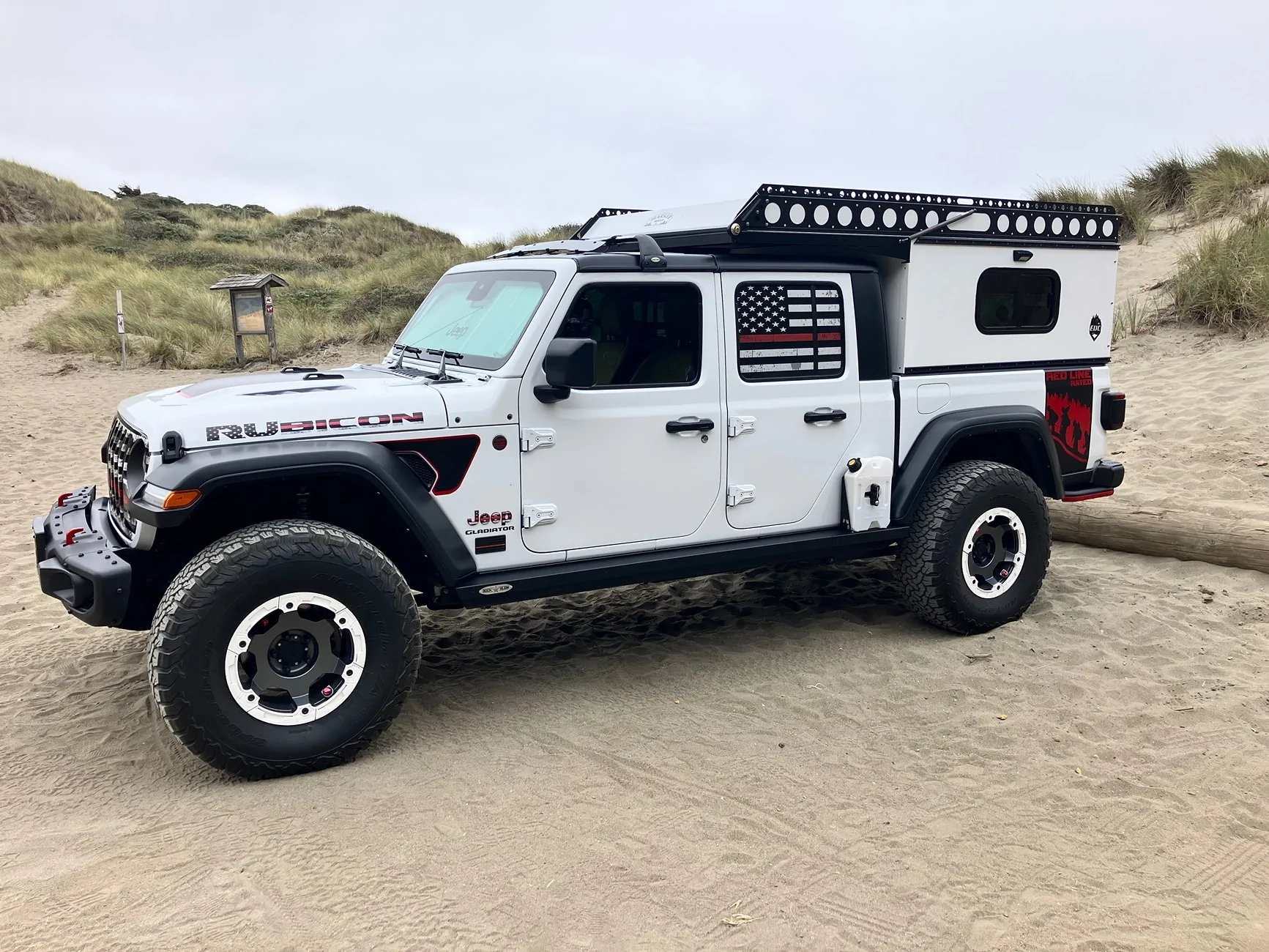 Jeep Gladiator Mold in CLEAN 2023 Gladiator - PNW IMG_3166