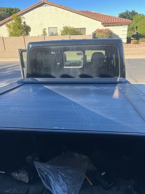Jeep Gladiator Pace Edwards JackRabbit Full Metal Tonneau Cover IMG_6374