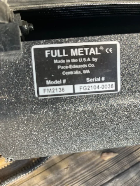 Jeep Gladiator Pace Edwards JackRabbit Full Metal Tonneau Cover IMG_7044