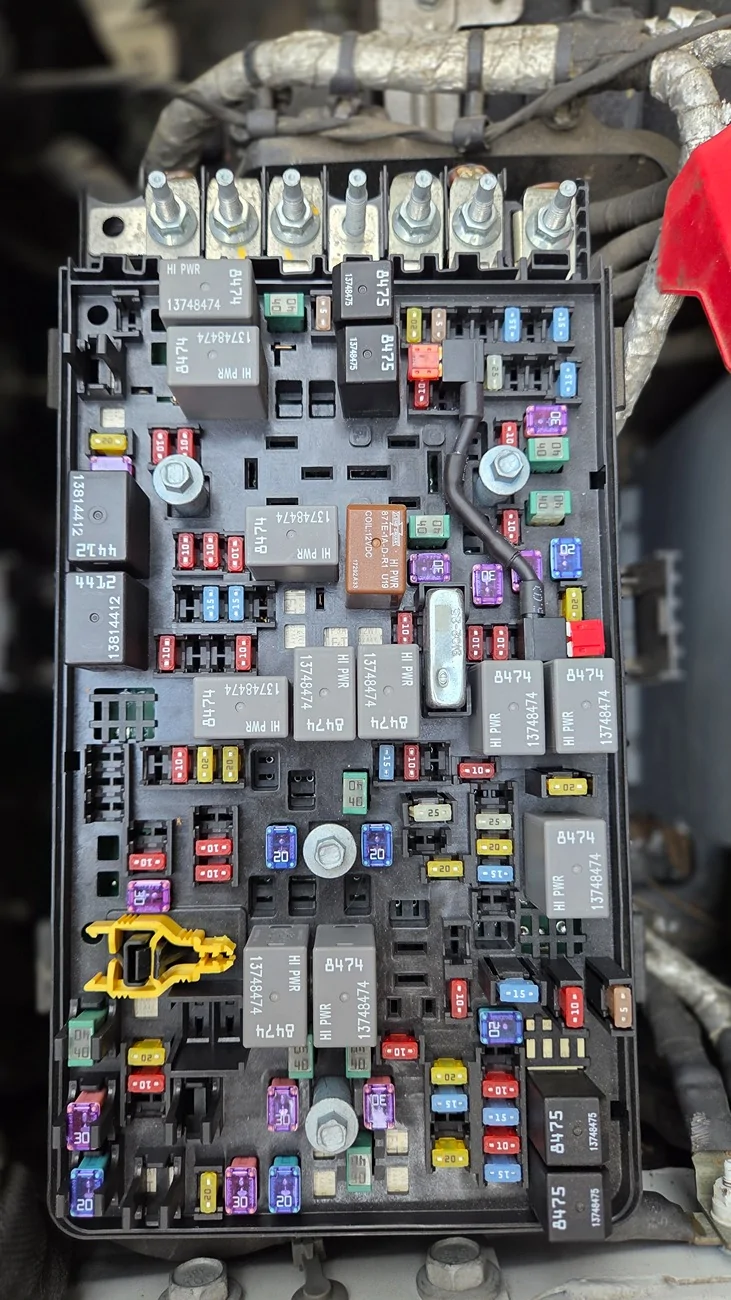 Jeep Gladiator Making Center Console USB Switched inbound229676728102852080