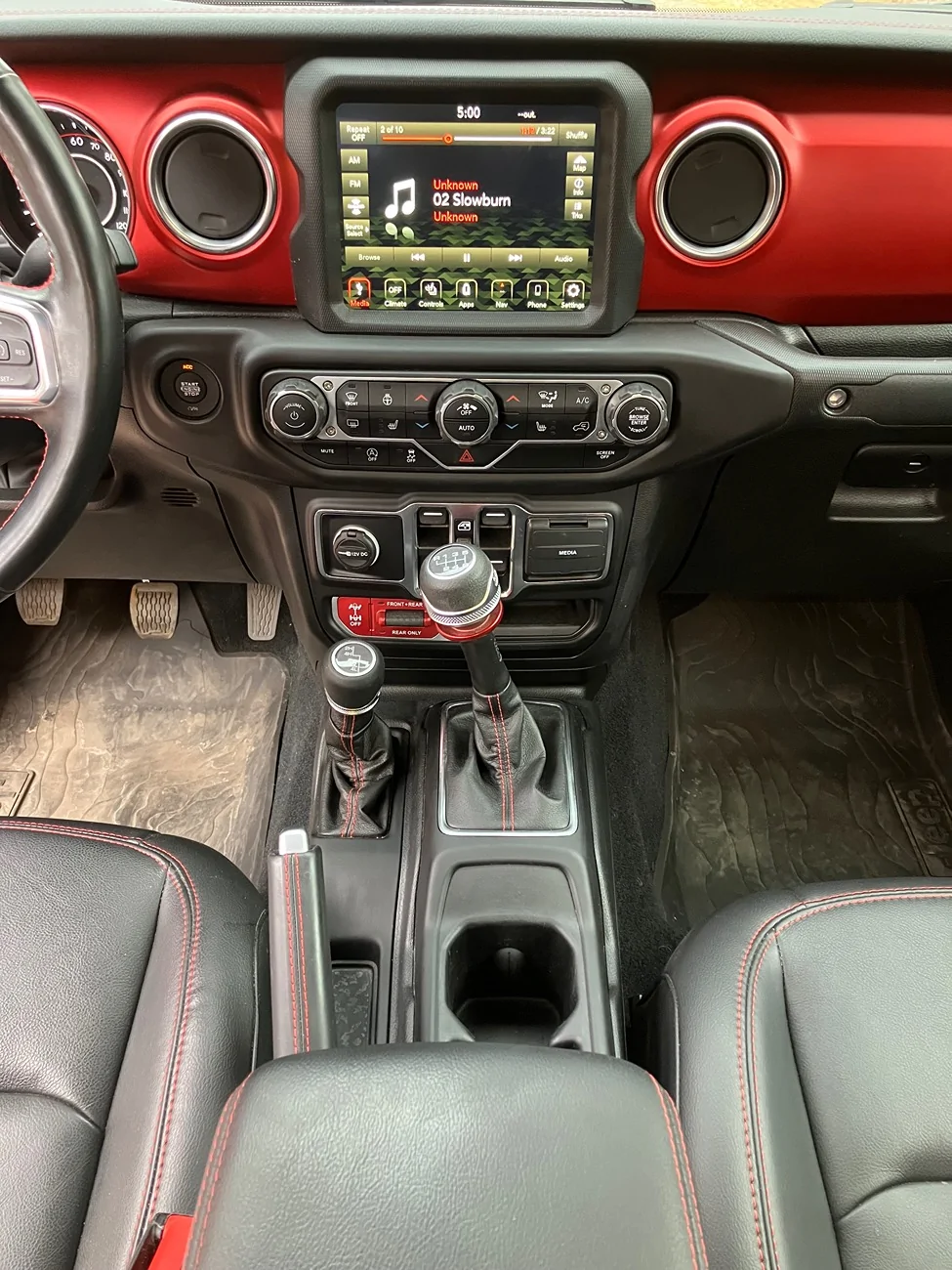 Jeep Gladiator 2022 Gladiator Rubicon 3.6L MANUAL - $42k -1 owner 13k miles IMG_0328