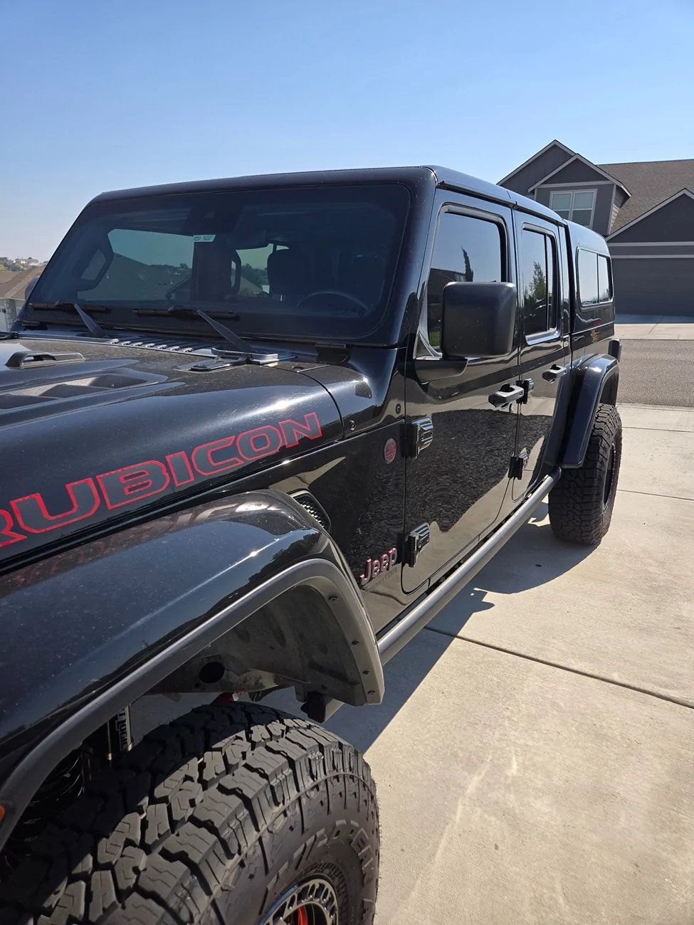 Jeep Gladiator Anyone running 35x11.5s on a 17x9 wheel? 20250925_132402