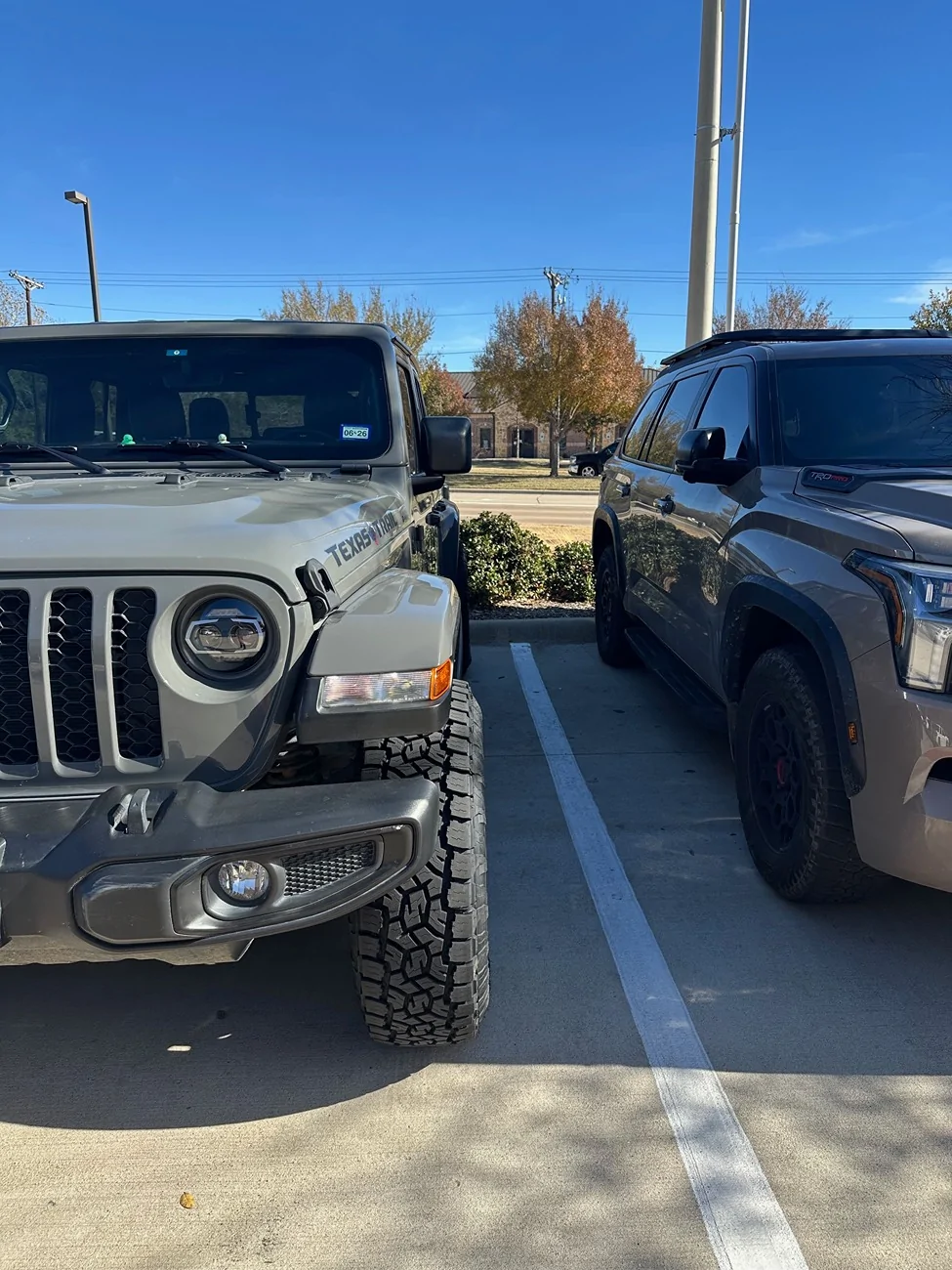 Jeep Gladiator Anyone running 35x11.5s on a 17x9 wheel? IMG_7333 (1)