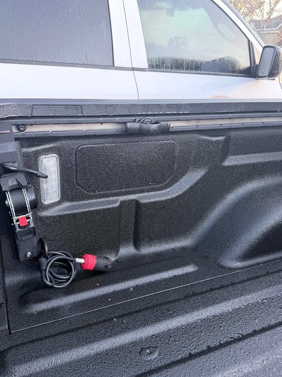 Jeep Gladiator Compartment for bed? IMG_1881