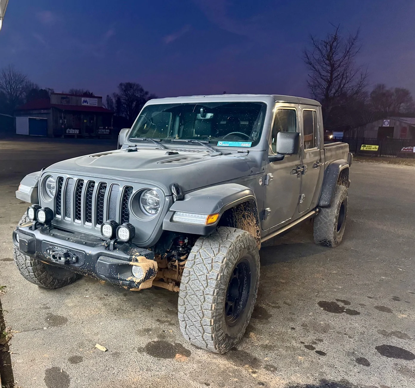 Jeep Gladiator Anyone running 35x11.5s on a 17x9 wheel? IMG_3181