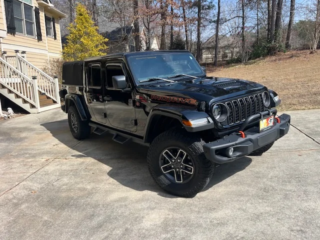Jeep Gladiator ZHUNTER’S Zombie Edition 2024 Mojave X image0