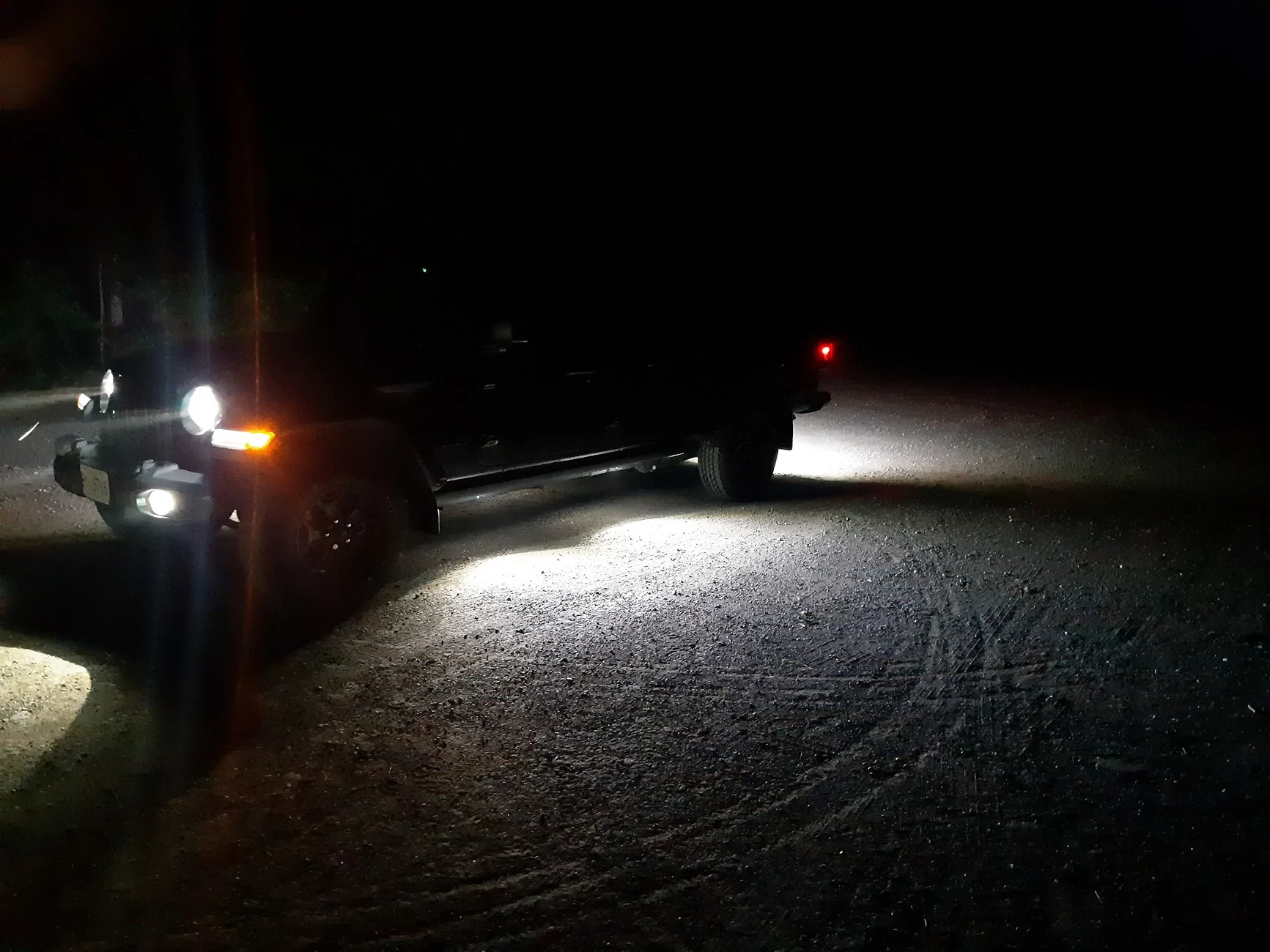 Jeep Gladiator If you had to pick ONE lighting mod to recommend… what’s the move? 20240720_215212