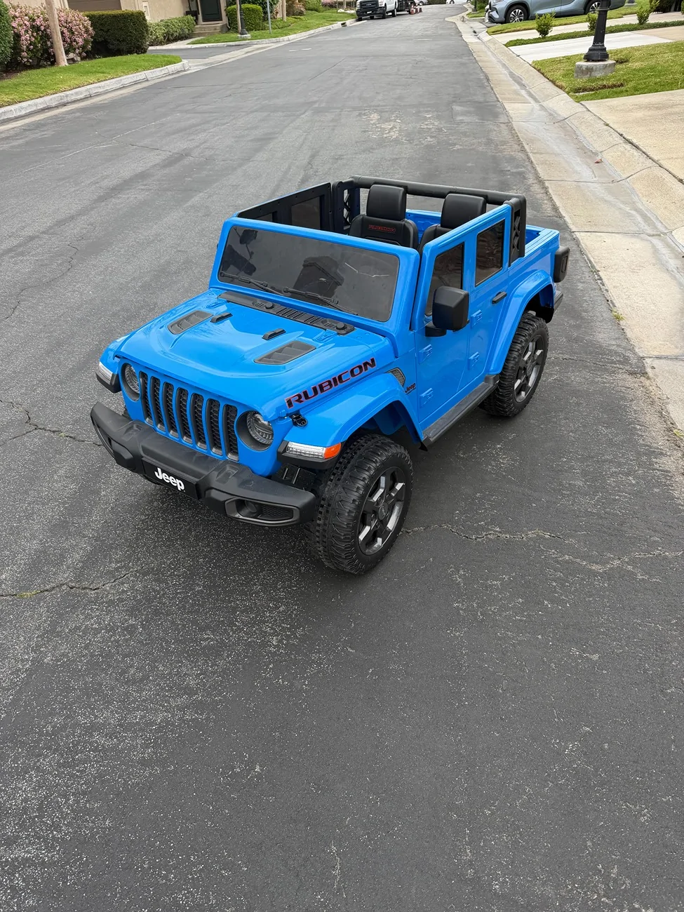 Jeep Gladiator Hyper Toys Jeep Gladiator/Blue IMG_4154