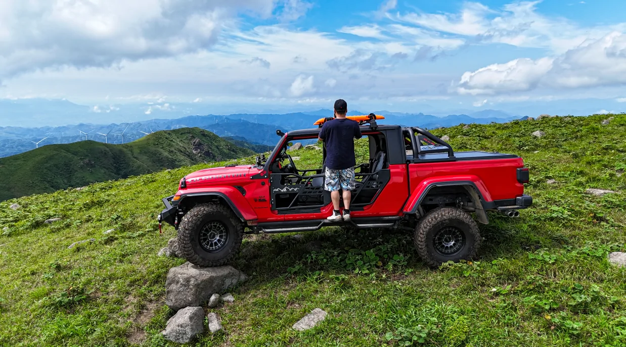 Jeep Gladiator New High Clearance Wheel-to-Wheel Steps for your JT - Custom DIY Look! (by MONOKING) 🏔️ 28ca2f98-be6d-4fc8-9f23-fe9b8efbc5d7