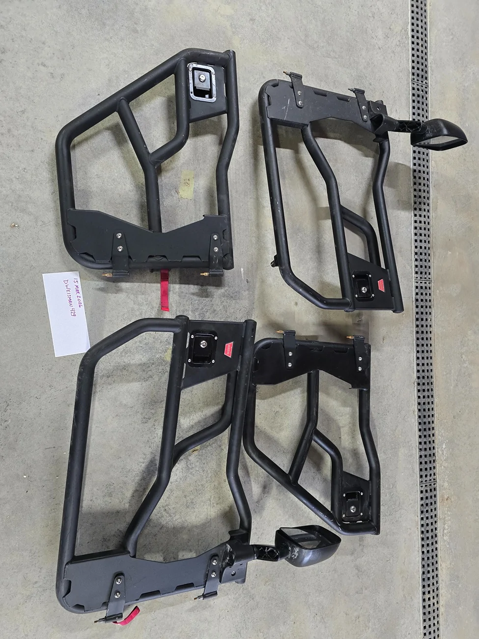 Jeep Gladiator Warn Elite tube door set 20260315_105629