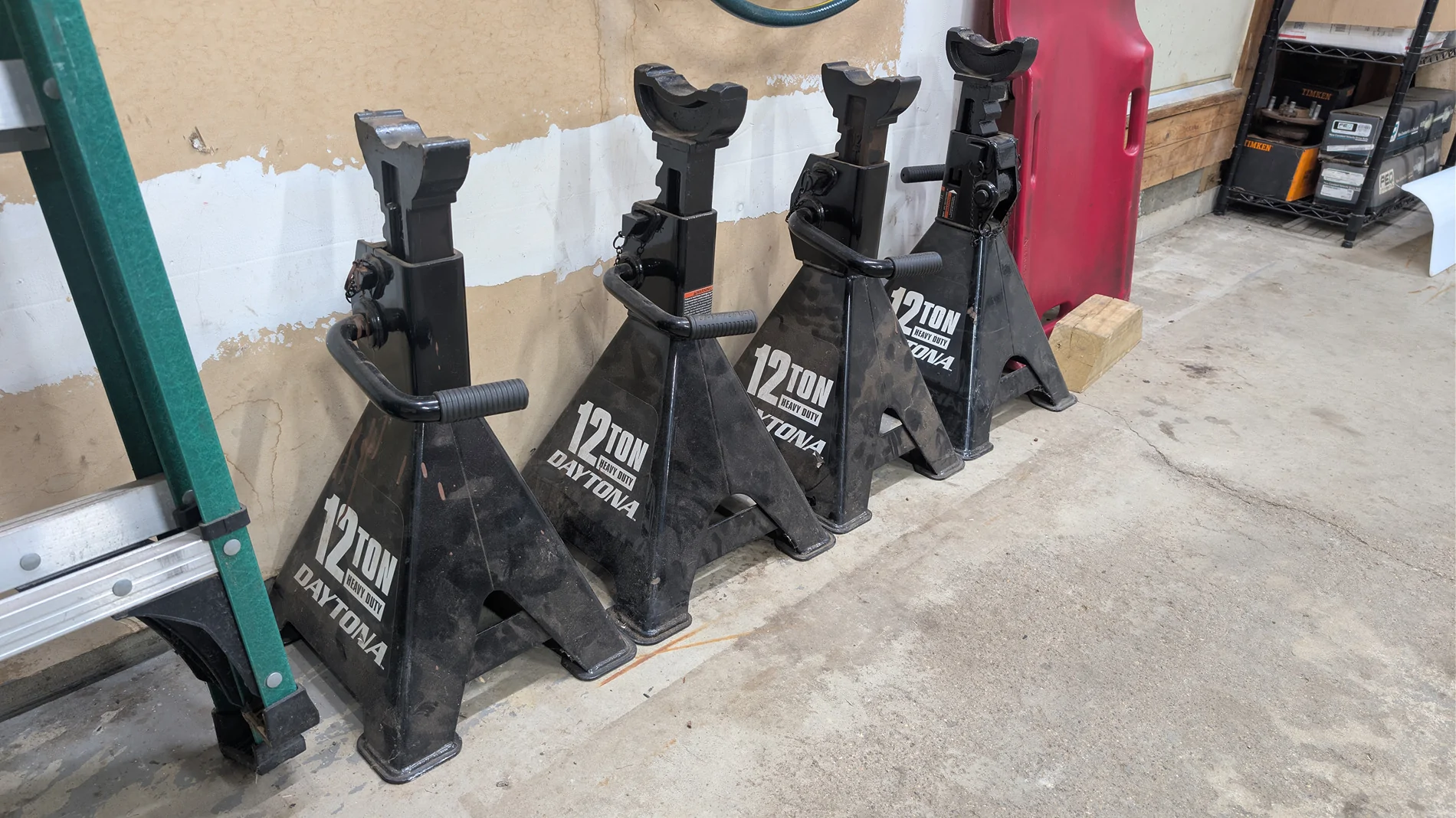 Jeep Gladiator Floor Jack & Jack Stands for full droop PXL_20260318_182431627
