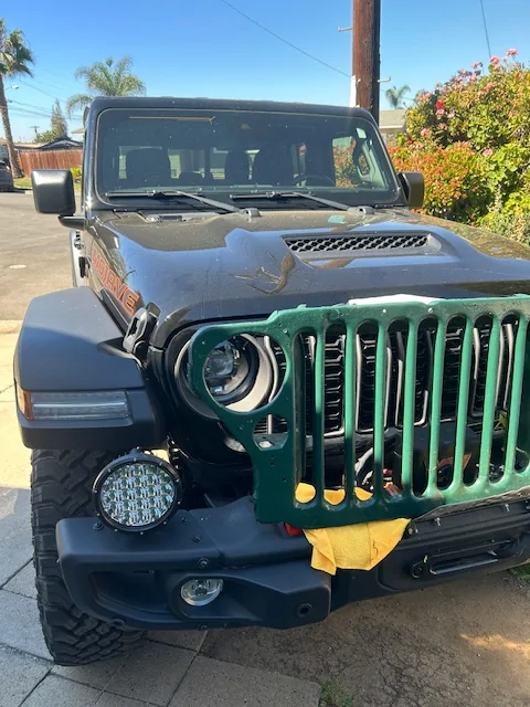 Jeep Gladiator ‘24+ Grille. Performance or Cosmetic Upgrade? IMG_4886