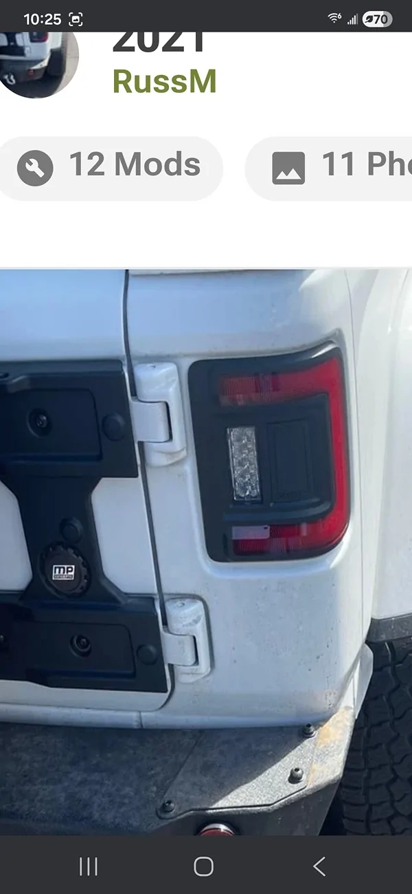 Jeep Gladiator 💭 Tinted or Standard Taillights? Screenshot_20260319_222537_Chrom