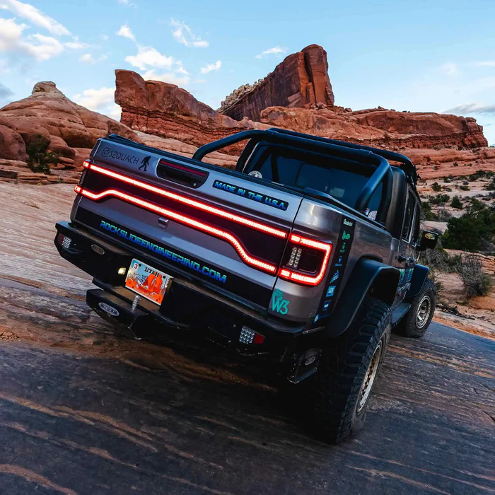 Jeep Gladiator 💭 Tinted or Standard Taillights? JT_rear5_58e69244-56b9-4f9a-90b4-825d5165e8f0_700x700
