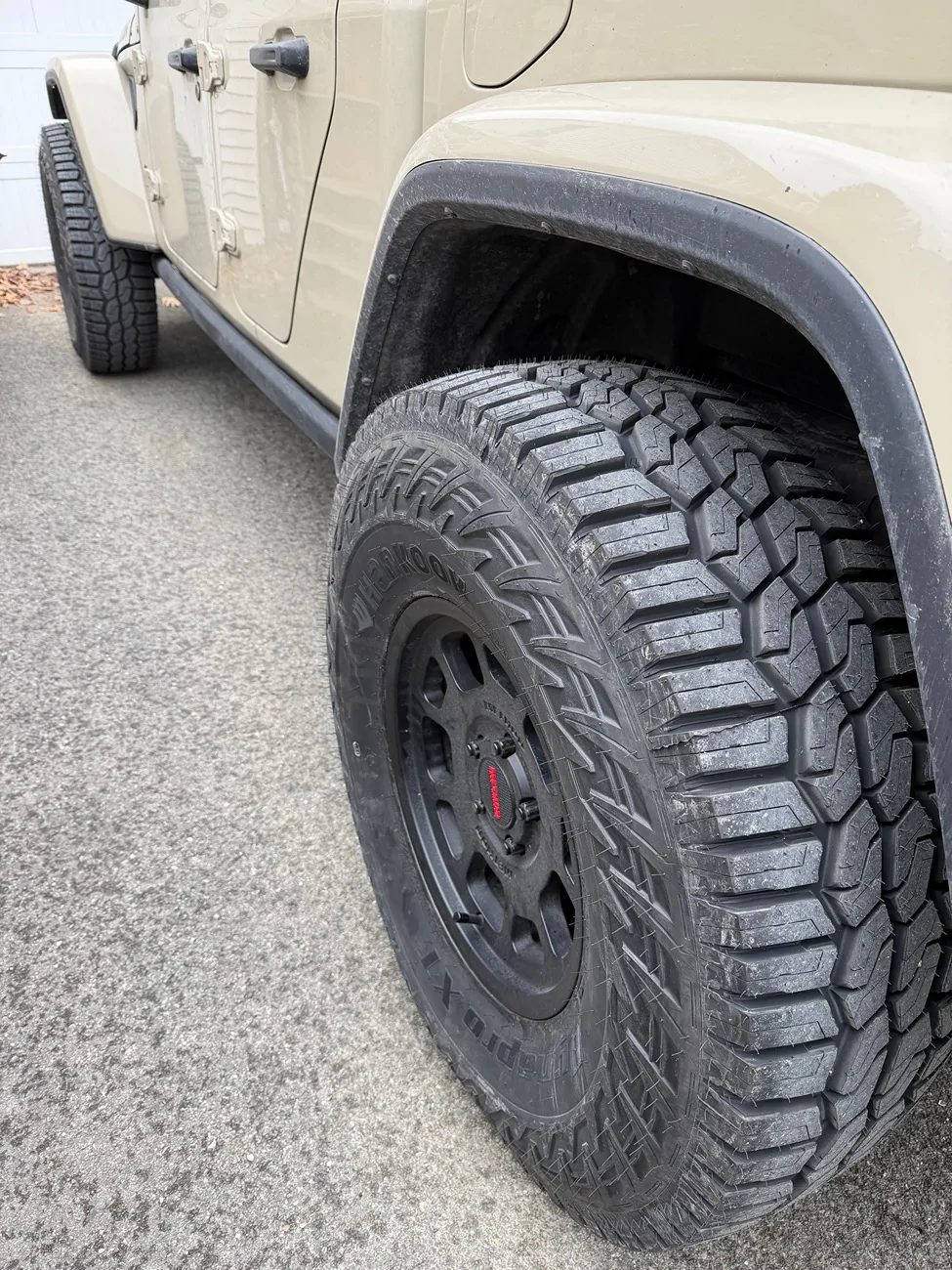 Jeep Gladiator Hankook Dynapro XT RC10 IMG_5729