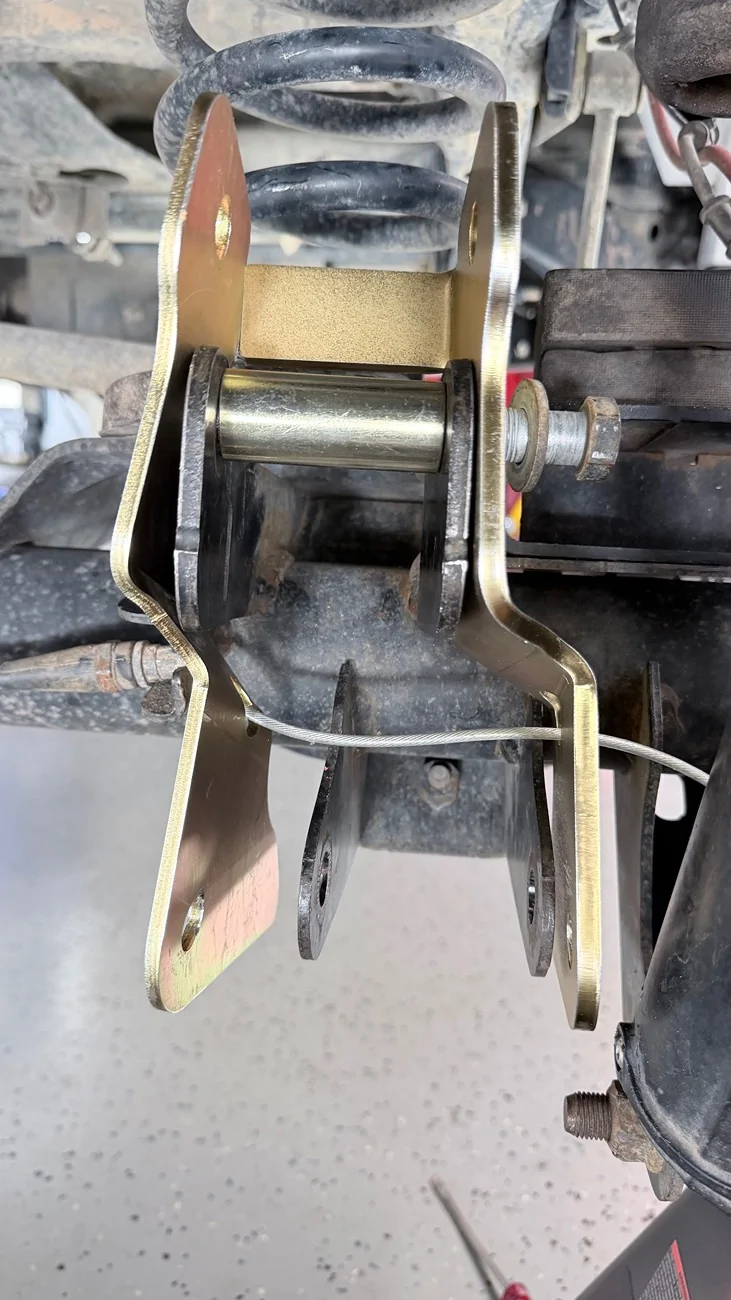 Jeep Gladiator Help installing Metal Cloak rear upper control arm relo bracket IMG_1625
