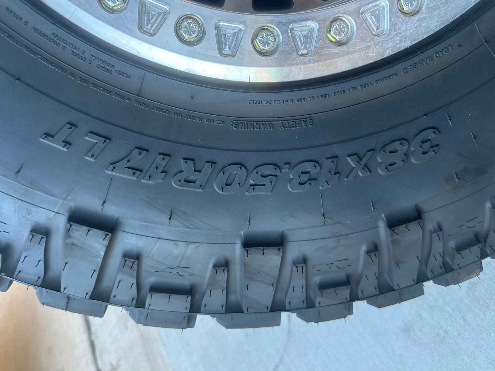Jeep Gladiator Dirty Life Enigma Race 17x9 -38mm 5x127 Beadlock Rims IMG_3698