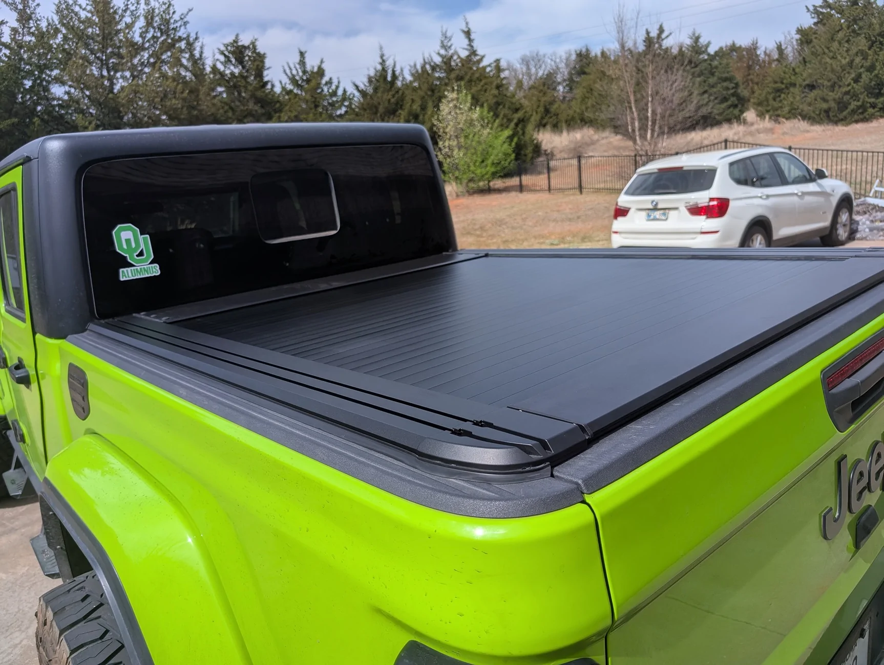 Jeep Gladiator 😌 New Tonneau Cover: Onine retractable aluminum slat 1000004428