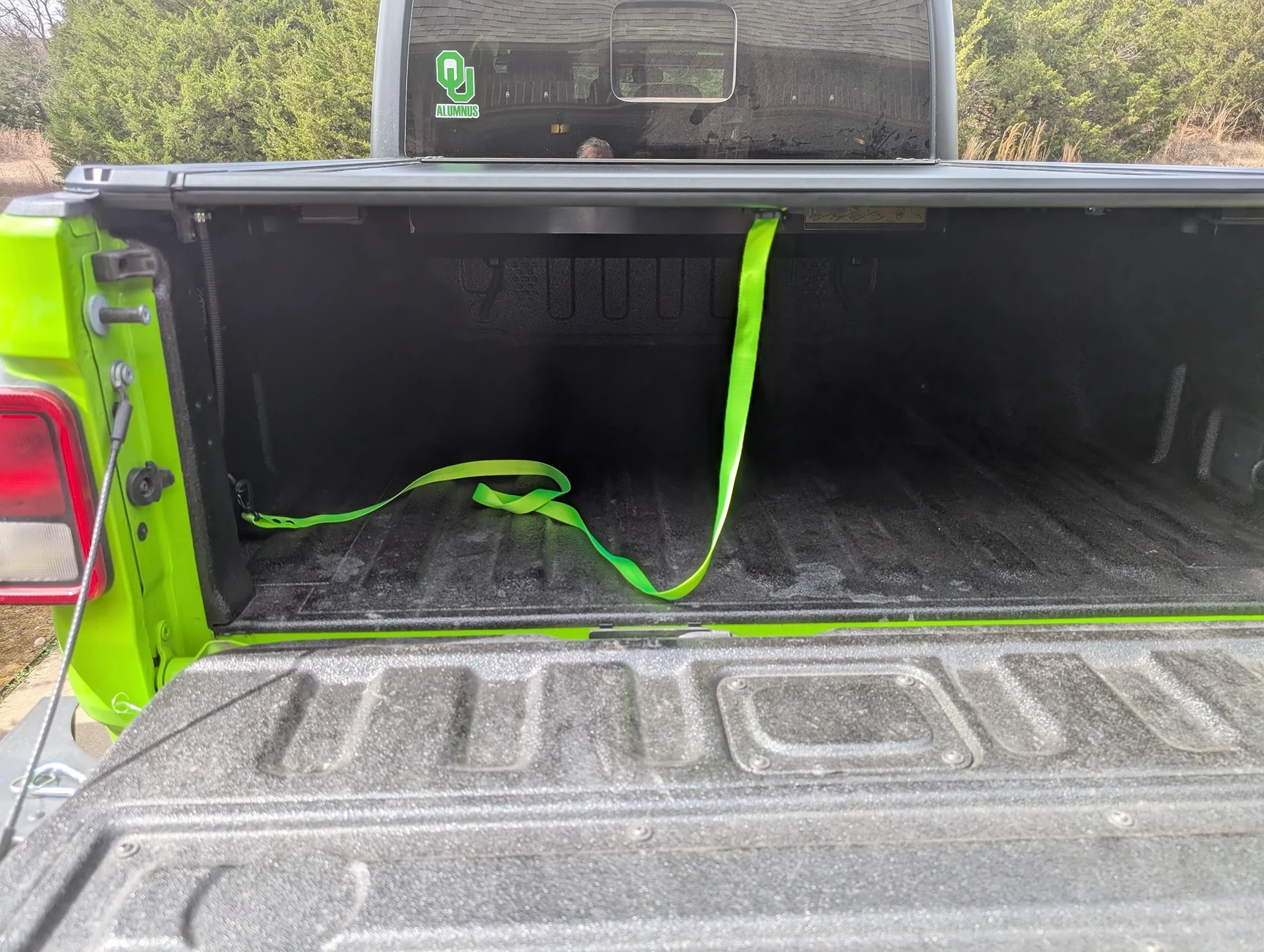 Jeep Gladiator 😌 New Tonneau Cover: Onine retractable aluminum slat 1000004429