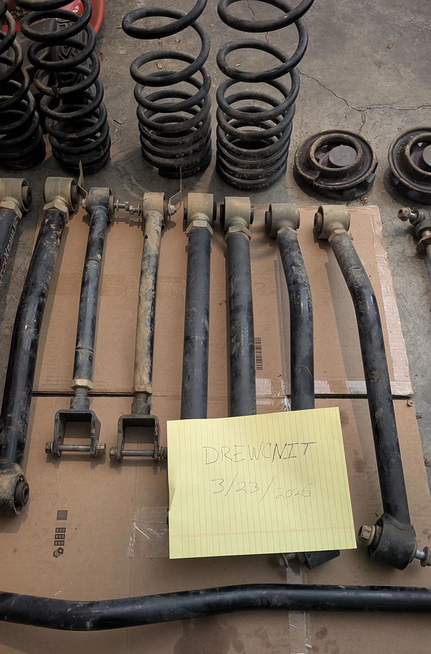 Jeep Gladiator Gladiator Take Off Items - Multiple Items Multiple Prices PXL_20260323_190047586