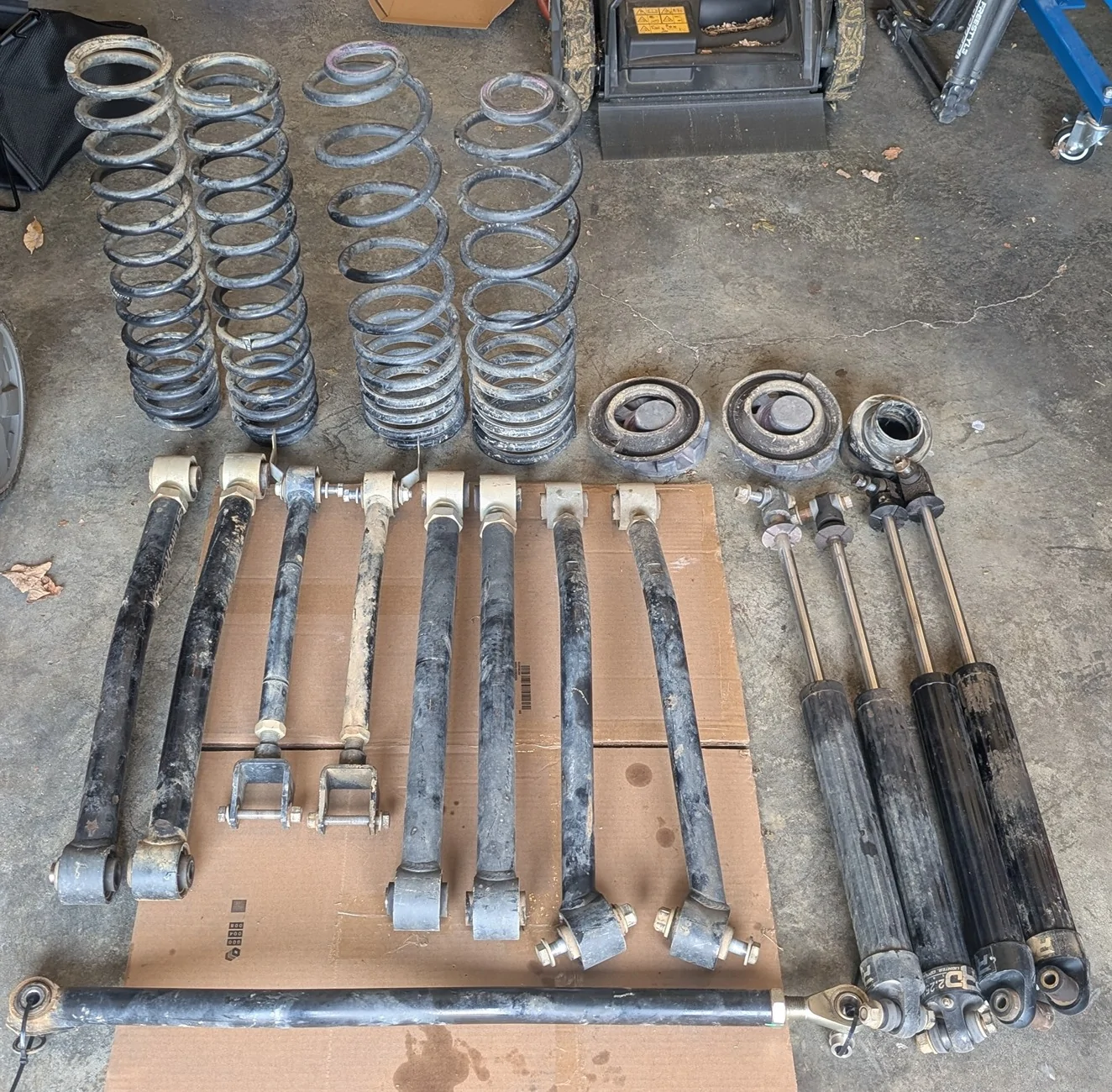 Jeep Gladiator Gladiator Take Off Items - Multiple Items Multiple Prices PXL_20260320_215009222