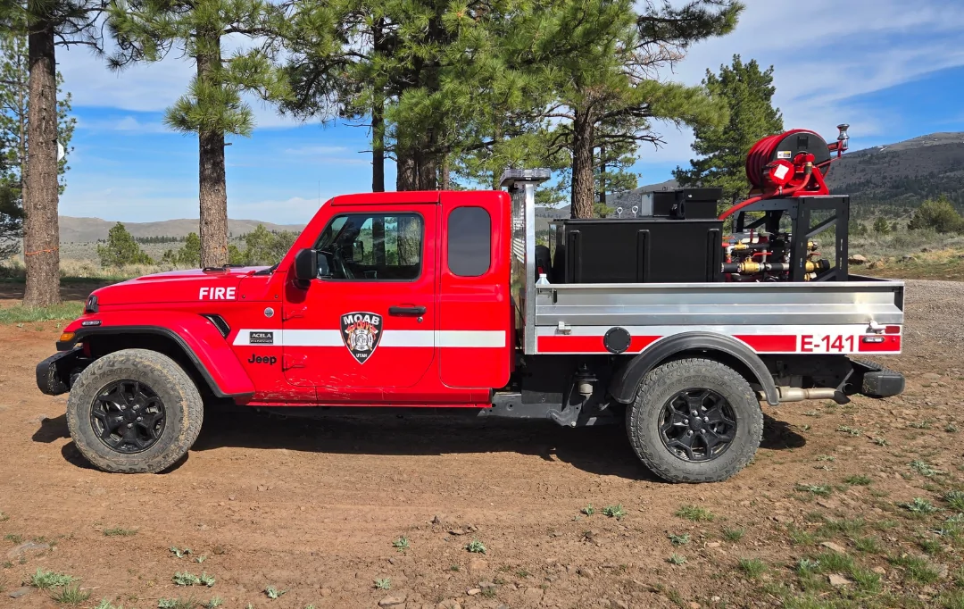 Jeep Gladiator Gladiator Fire Truck 69c181b09e36719fea63cc1a_6