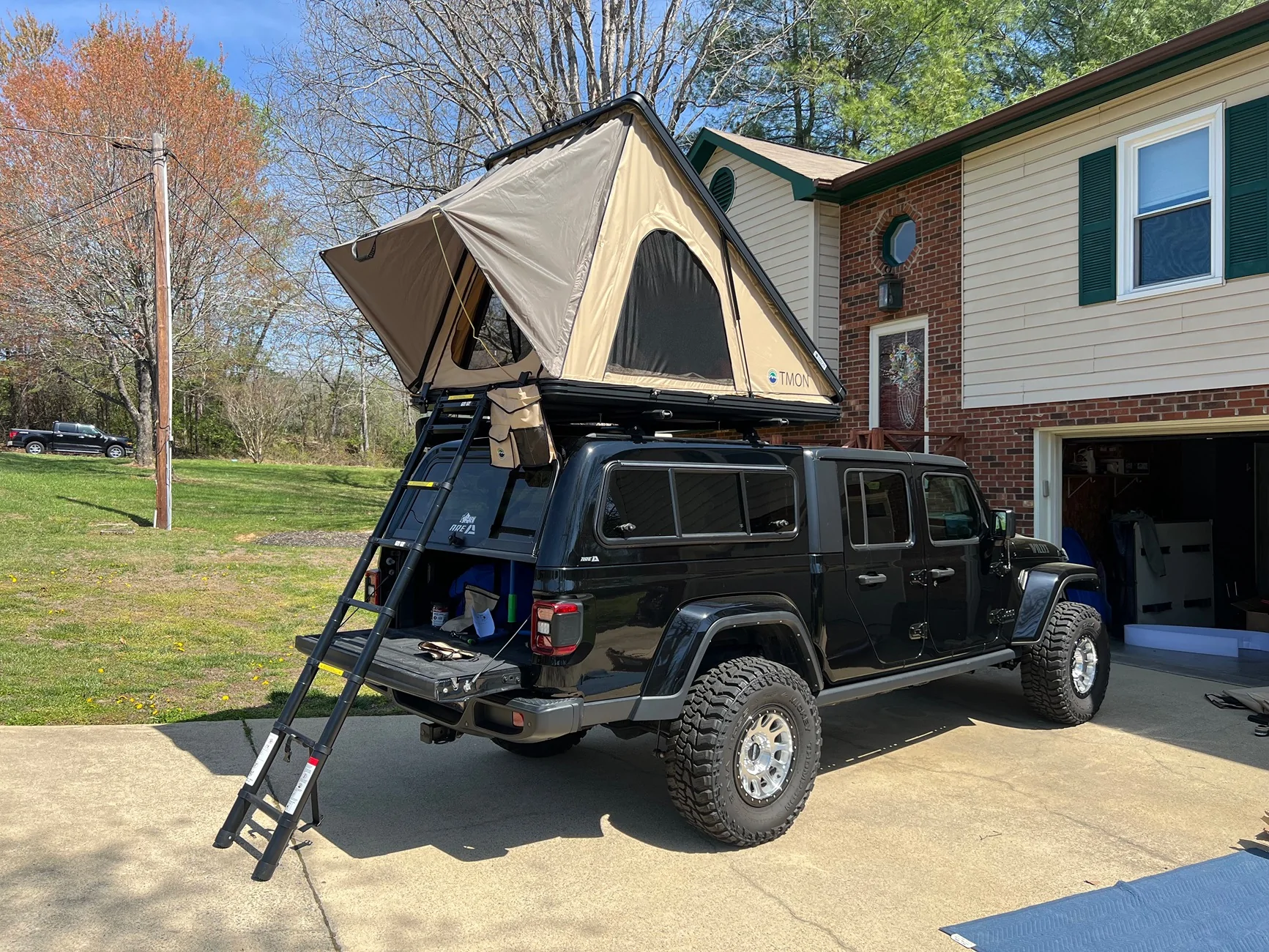 Jeep Gladiator Cargo Basket Roof Rack With Ladder & LED Lights! - by MONOKING IMG_1187