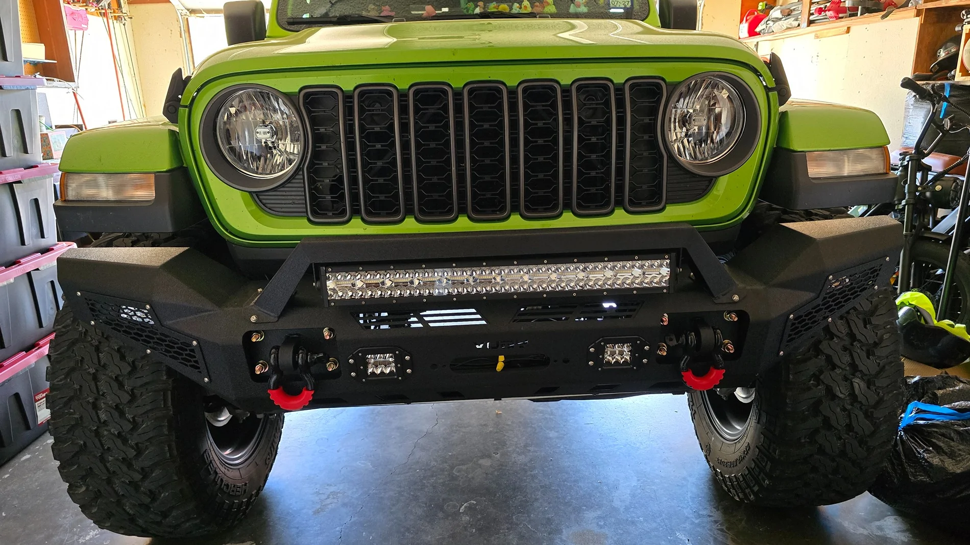 Jeep Gladiator Jeep gladiator texas trail 2025 fog lights/bumper 20260326_160923