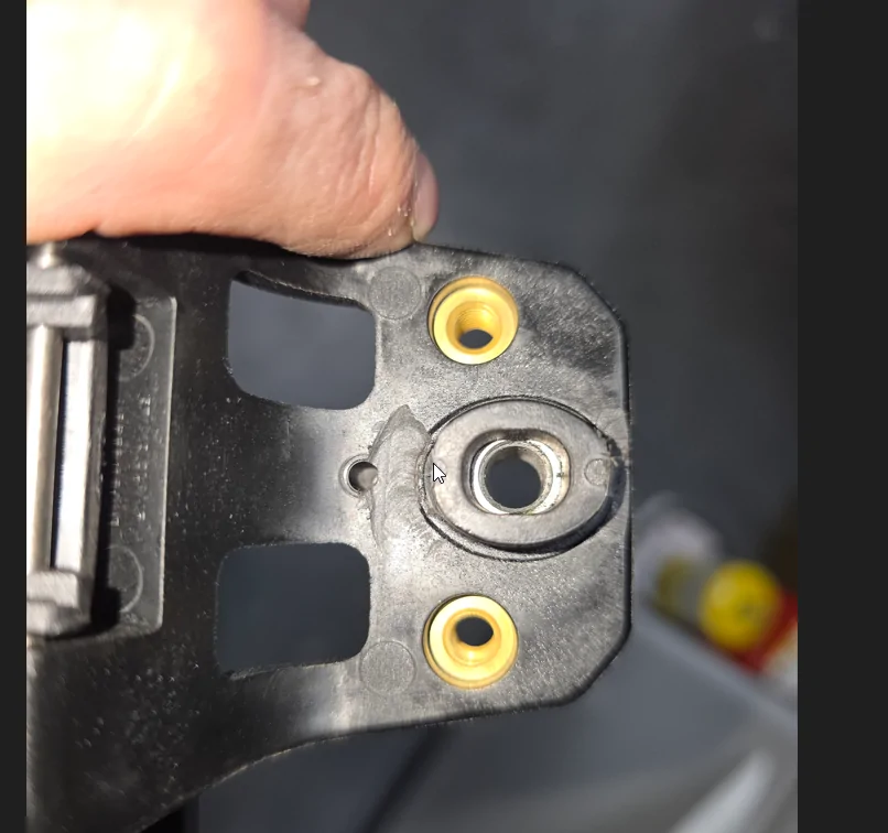 Jeep Gladiator Bestop Sunrider for hardtop fixes if rails not fitting JT properly 2026-03-25 20.25.13.jpg-2026-03-26 16_49_09