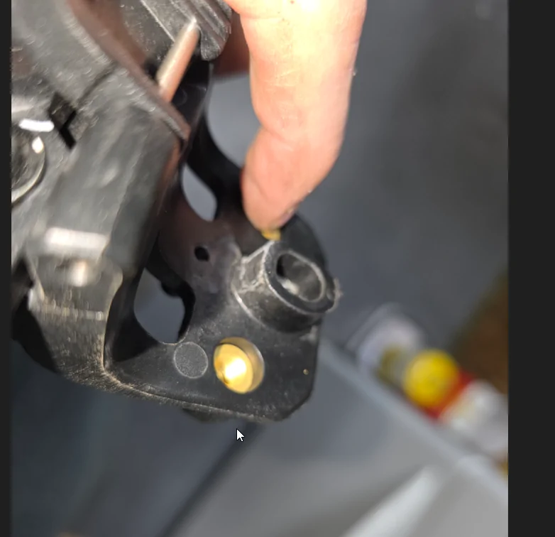 Jeep Gladiator Bestop Sunrider for hardtop fixes if rails not fitting JT properly 2026-03-25 20.25.06.jpg-2026-03-26 16_49_18