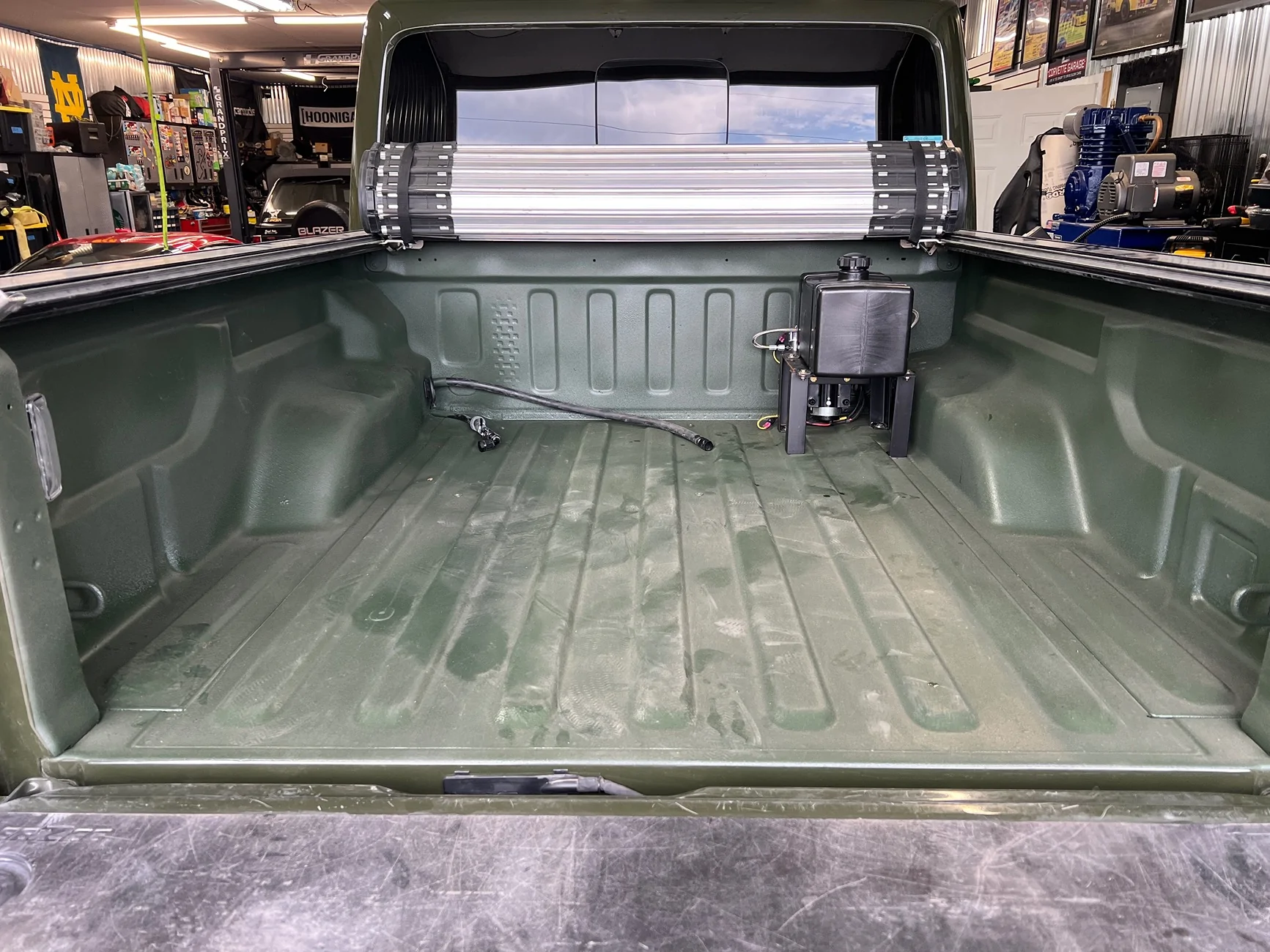 Jeep Gladiator Barricade DIY bedliner spray applied IMG_7397