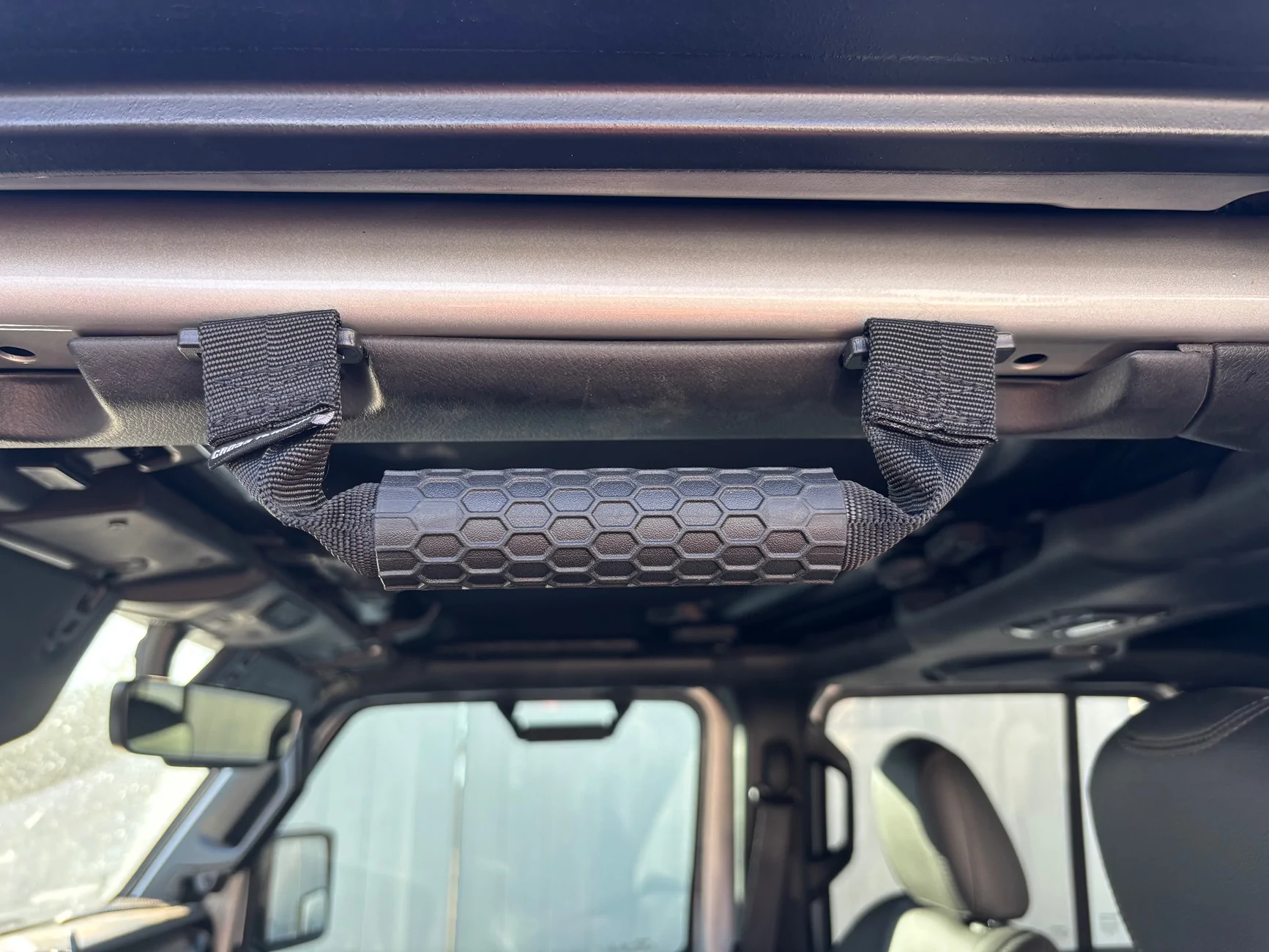 Jeep Gladiator NXTGEN Cross Terrain Magnetic Handles for rear seat IMG_1463