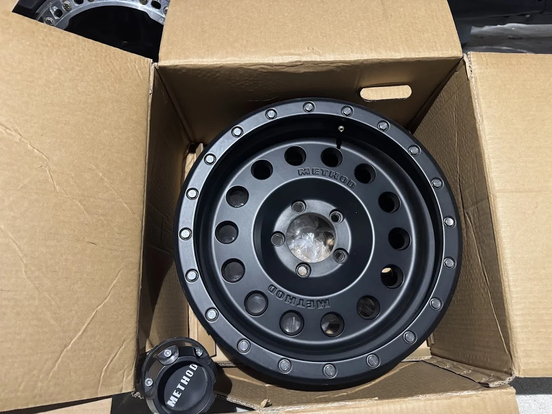 Jeep Gladiator Method Racing Wheels. 17"x 8.5" MR307 0mm offset Offset 4.75" Backspace Black $650 IMG_9109