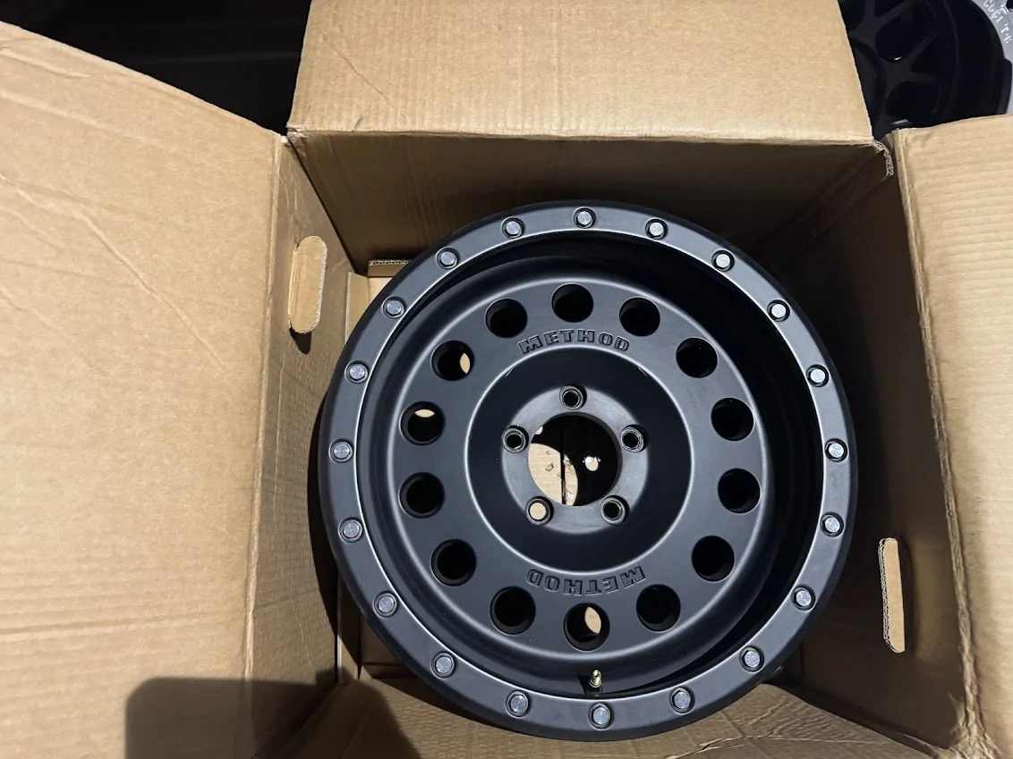 Jeep Gladiator Method Racing Wheels. 17"x 8.5" MR307 0mm offset Offset 4.75" Backspace Black $650 IMG_9108