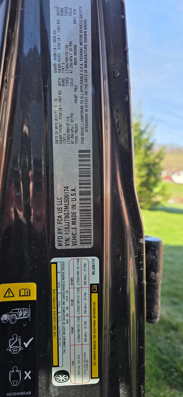 Jeep Gladiator Towing Capacity of 2024 Gladiator Willys 1774791219410535613541721527233