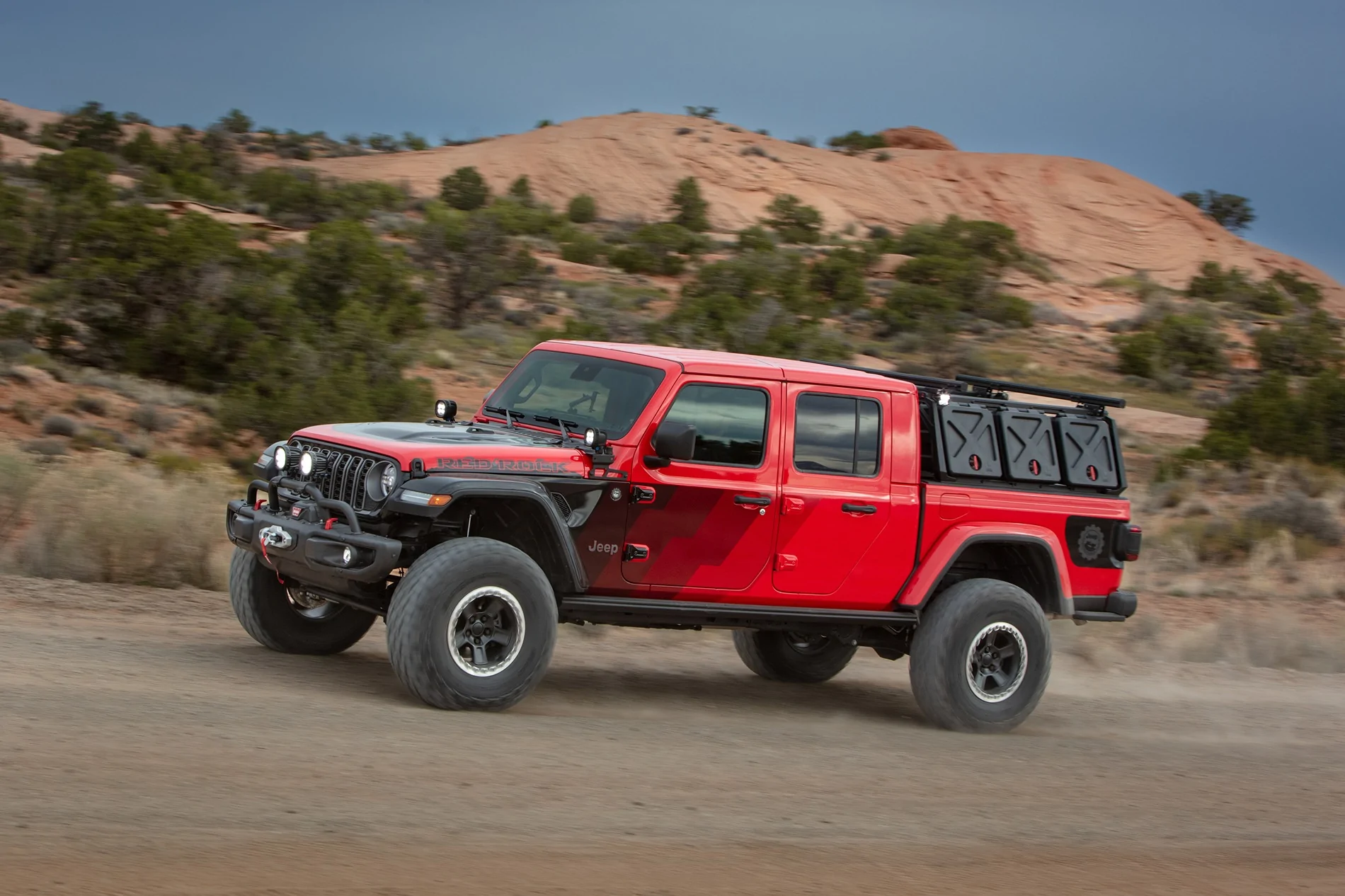 Jeep Gladiator Jeep Gladiator Red Rock Officially Revealed, Upfitted by Jeep Performance Parts CN026_004JP