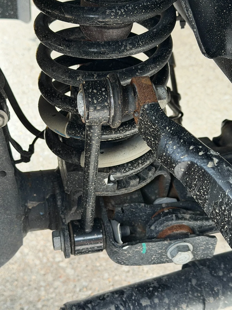 Jeep Gladiator AEV 2" after install.... RIGT COIL