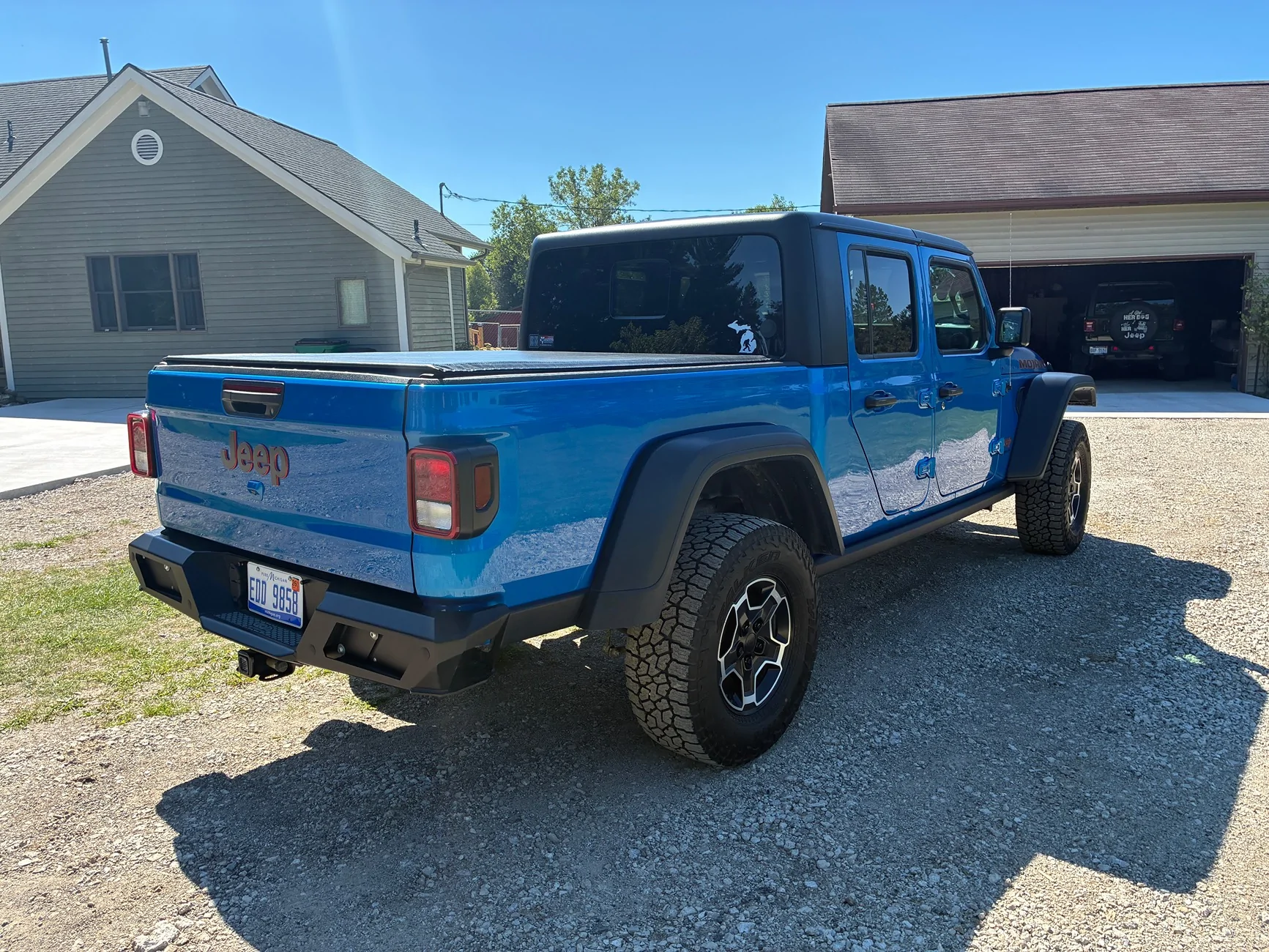 Jeep Gladiator LOD Shorty bumper and Badlands Apex winch install IMG_8537