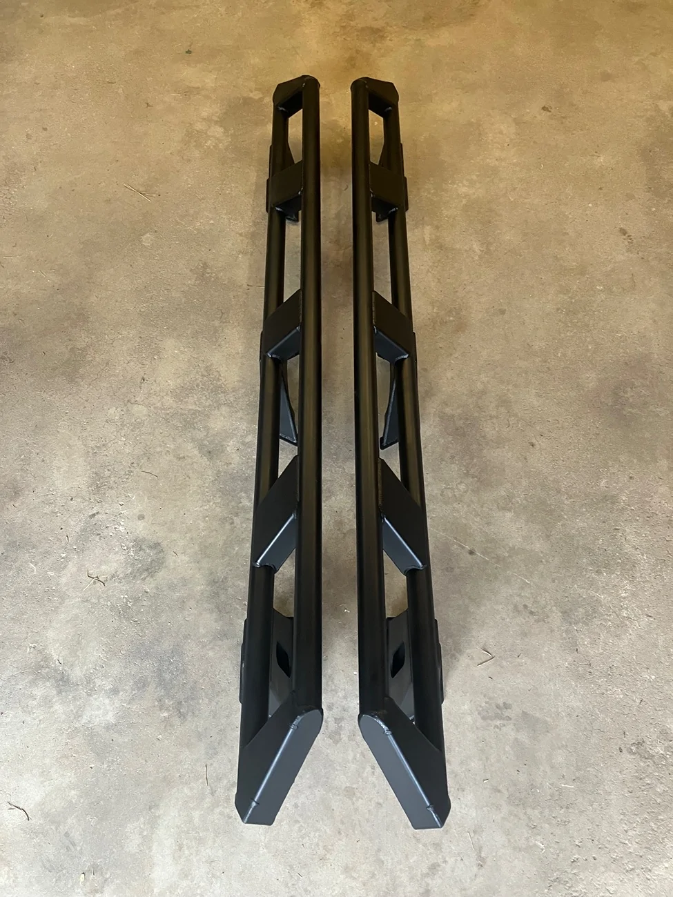 Jeep Gladiator MOTOBILT Frame mounted sliders - $950 IMG_0739