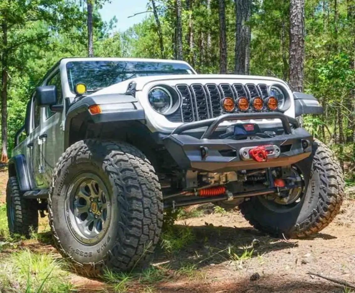 Jeep Gladiator Fab Fours Ghost Stubby bumper and Trail Cam view? 1774996644055-