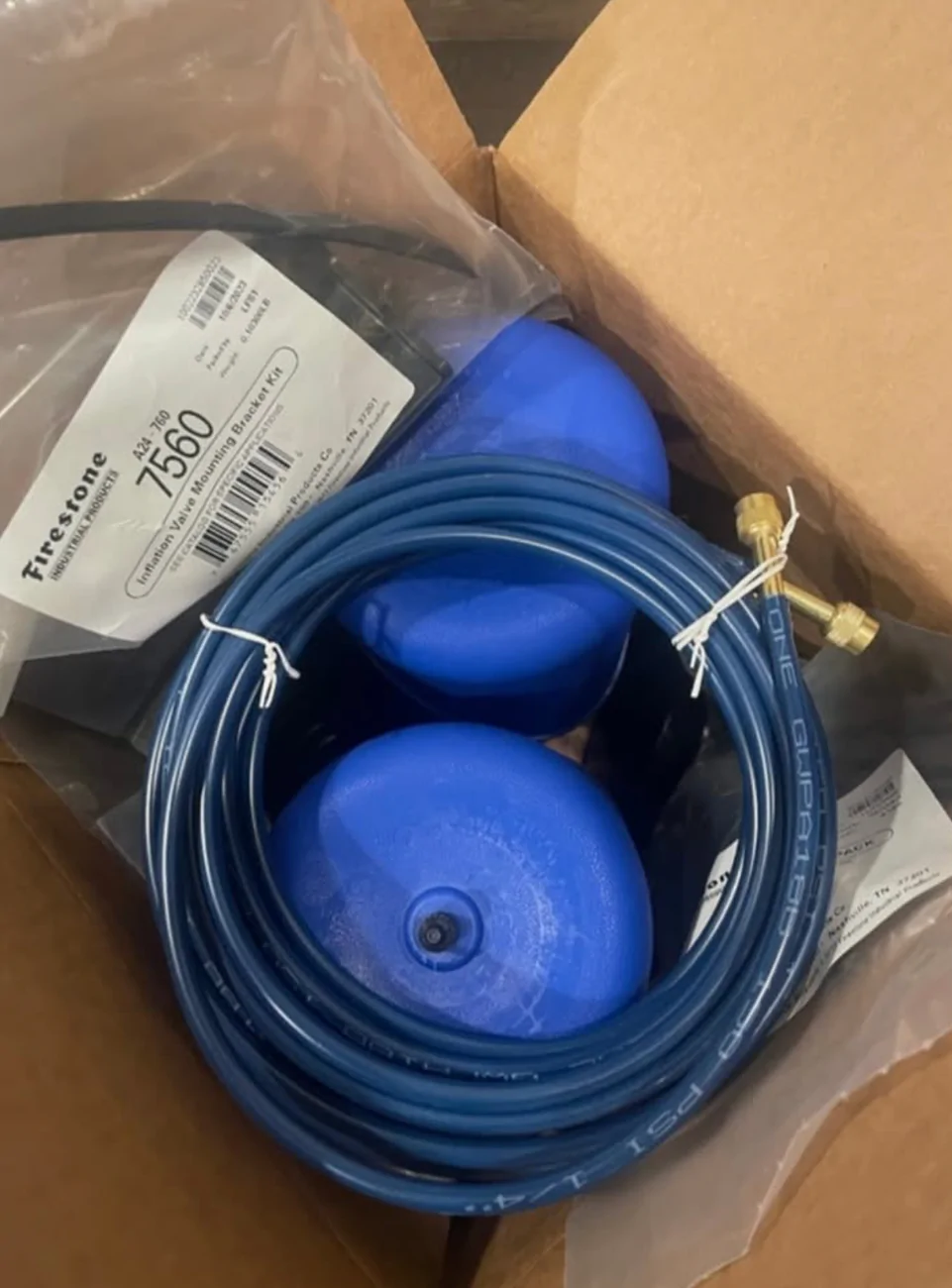 Jeep Gladiator Firestone Airbag Kit 7560 Jeep Gladiator Screenshot 2026-04-01 at 5.23.39 PM