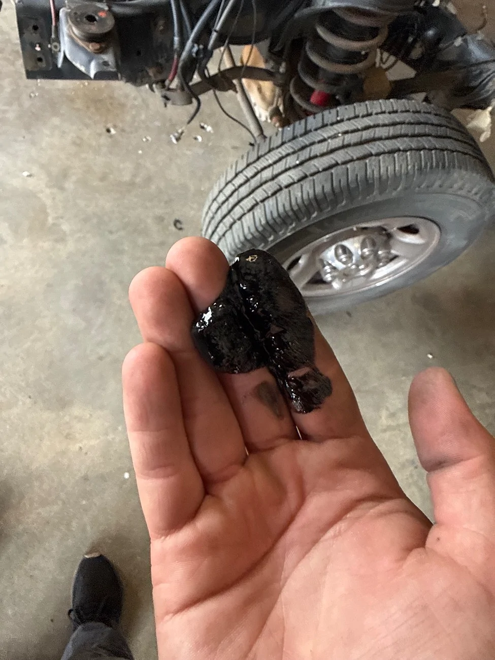 Jeep Gladiator Black sluggish consistency in coolant IMG_3503