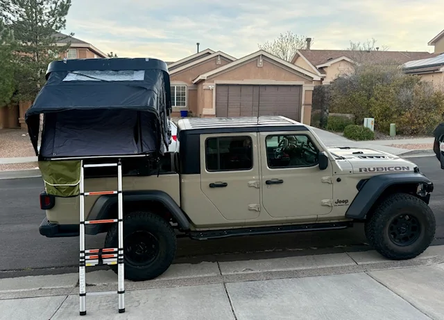 Jeep Gladiator 2 Person Roof-Top Tent - Fits over Bed of the Gladiator Tent6