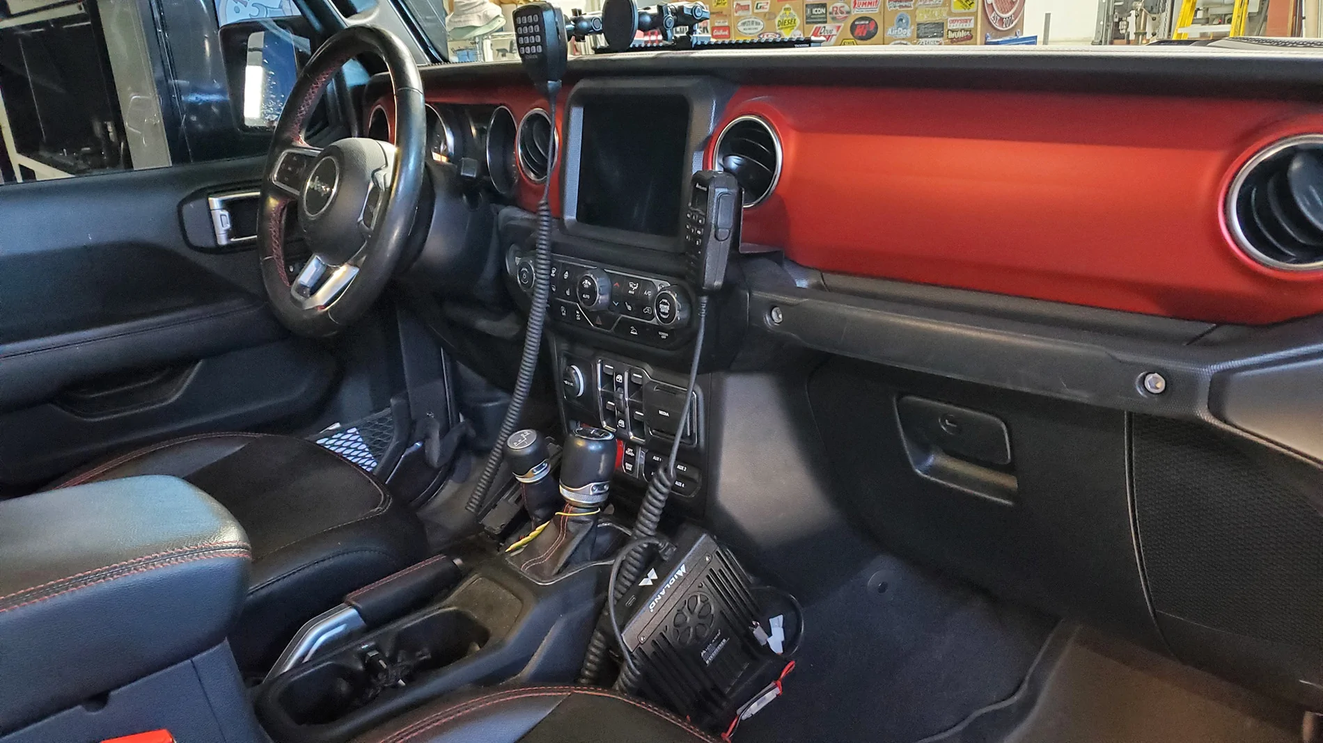 Jeep Gladiator GMRS OR VHF RADIO INSTALL ON GLADIATOR 20260320_121120
