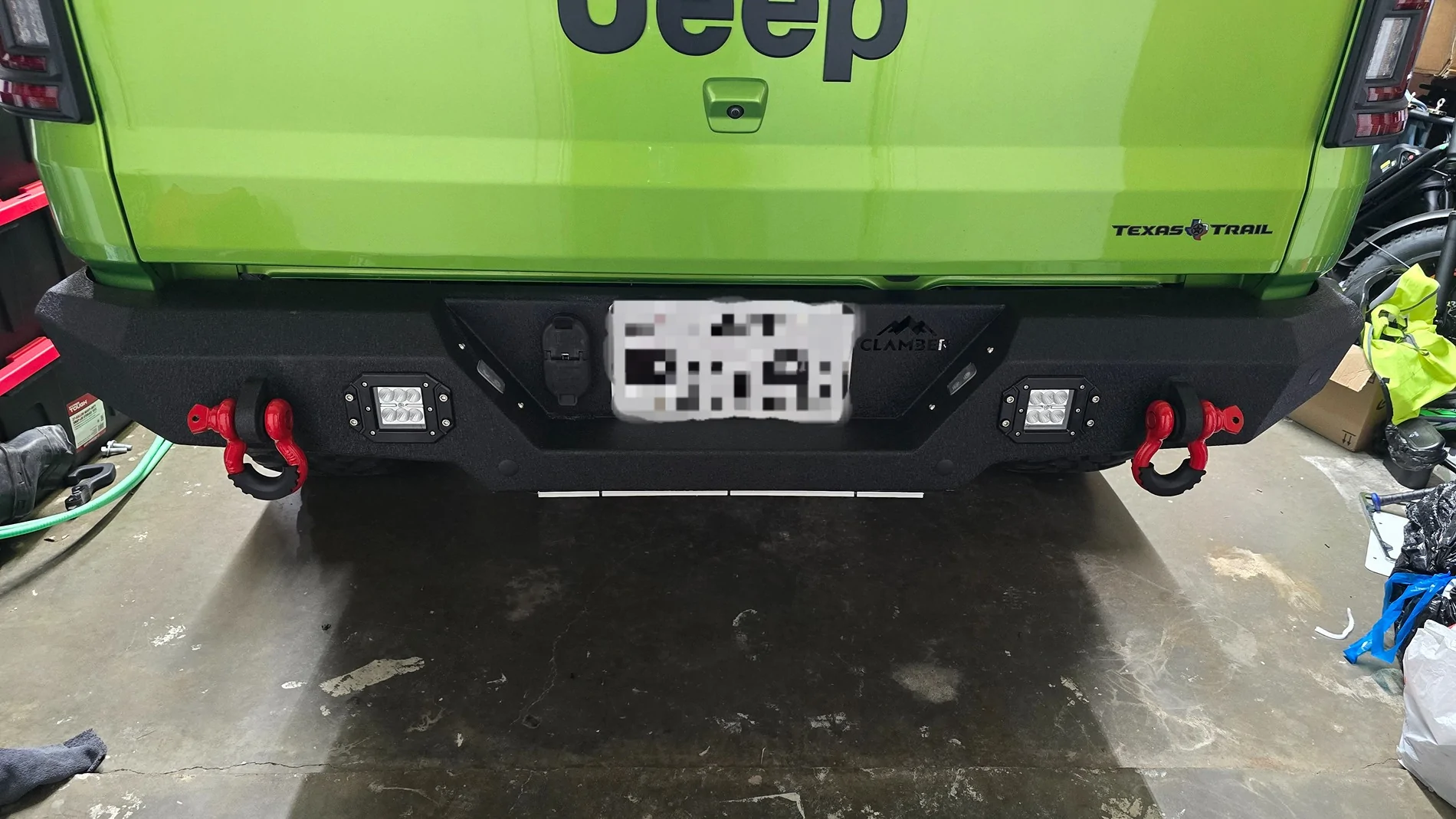 Jeep Gladiator Jeep gladiator texas trail 2025 fog lights/bumper 20260405_204308