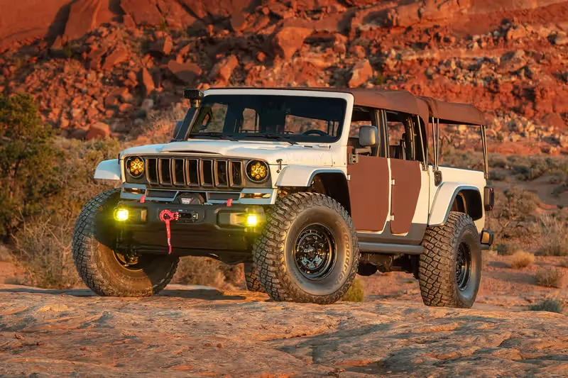 Jeep Gladiator New Jeep site stating "A Powerhouse Truck Meet Retro Style" g grill