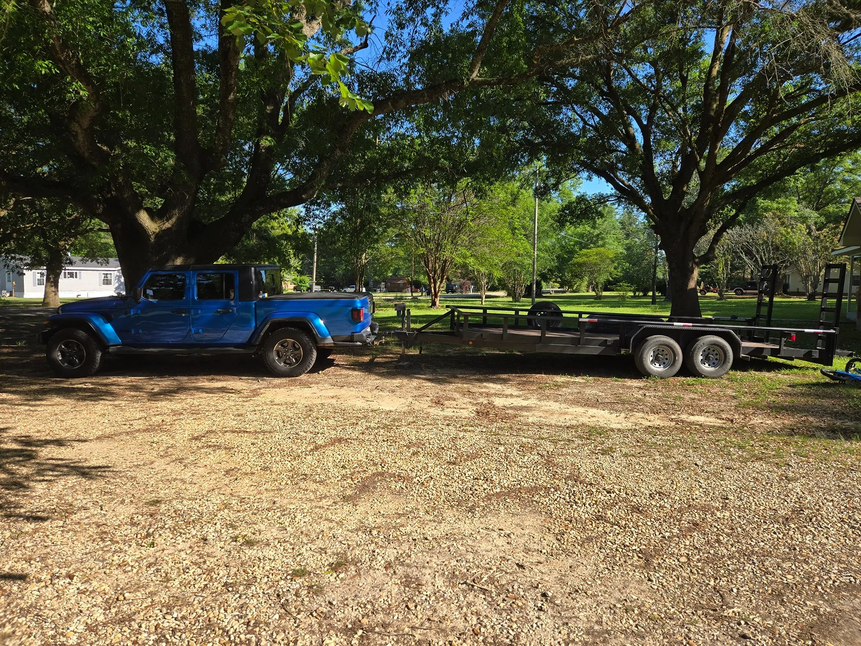 Jeep Gladiator Towing 5000 lbs with Max Tow Gladiator - Use Manual? 1000013781