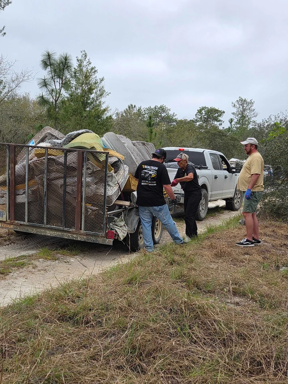 Jeep Gladiator Ocala National Forest Trail Cleanup: Reopening a Jeep Badge of Honor Trail 1000023907